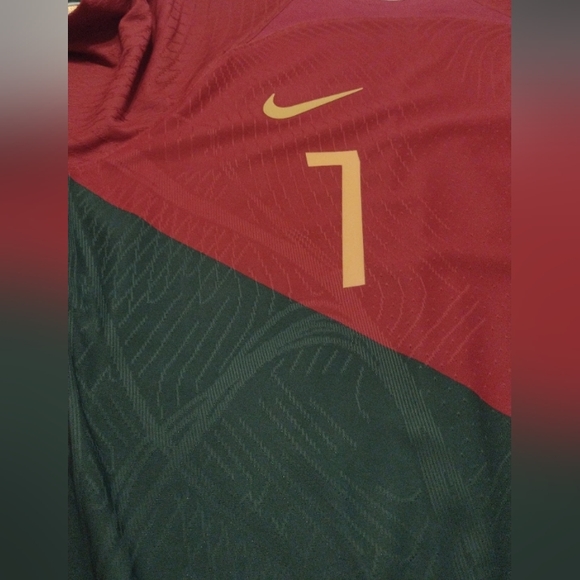 Cristiano Ronaldo Portugal player version home jersey 2022-2023 - Picture 6 of 9